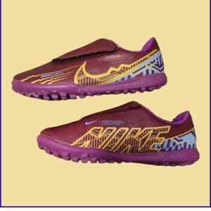 Nike Kids Slip-On Sneakers Mercurial Size 11C Beetroot